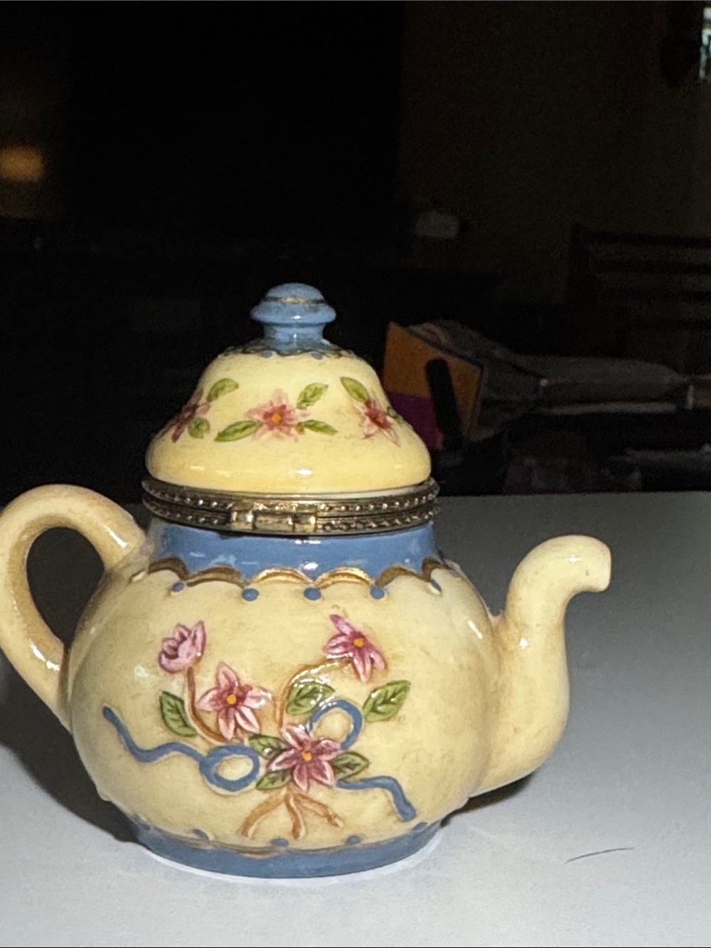 Vintage Trinket Teapot box hand-Painted Cream & Blue Floral
